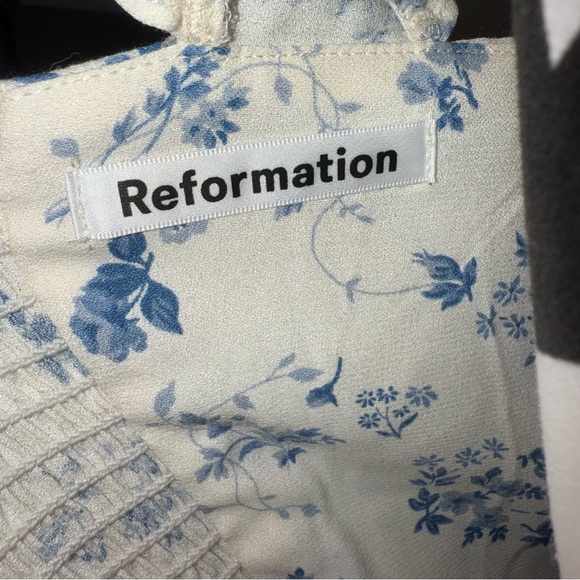 REFORMATION Pacey Dress Blue Floral Mini Dress Short Sleeve size 2 - Picture 6 of 10
